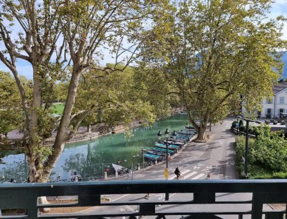 Le Ness - Face Au Pont Des Amours - Majord'Home Annecy Luaran gambar
